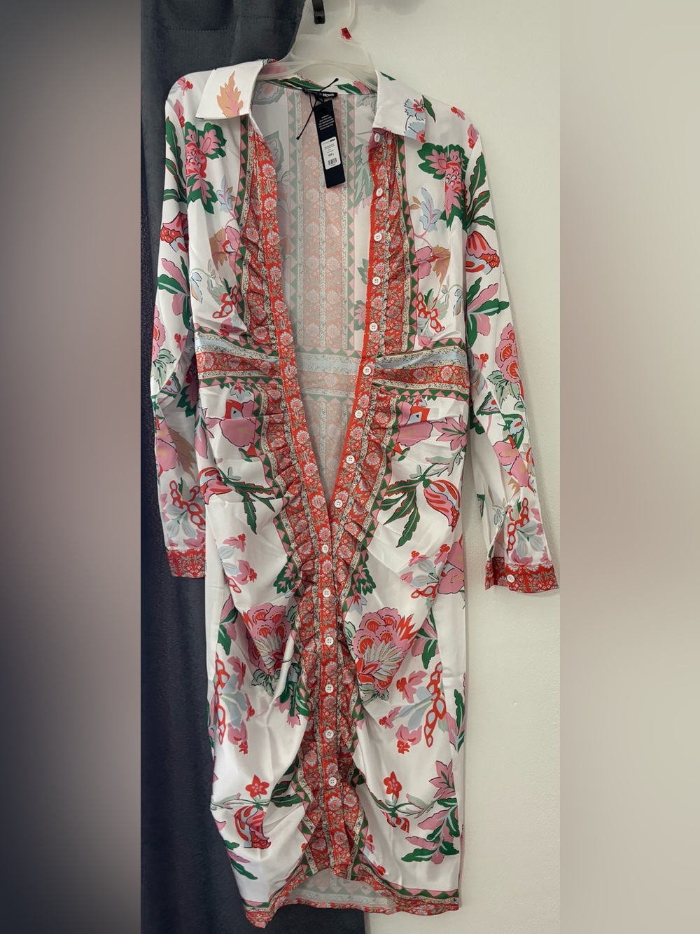 BRAND NEW AND NEVER WORN Fashion Nova satin shirt dress